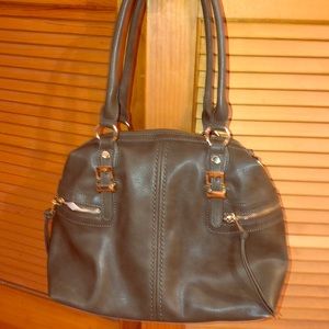 Womanโs purse- pocketbook